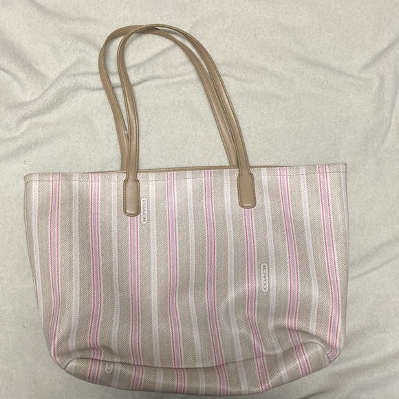 Coach Tote Bag - excellent condition. - Picture 2 of 4